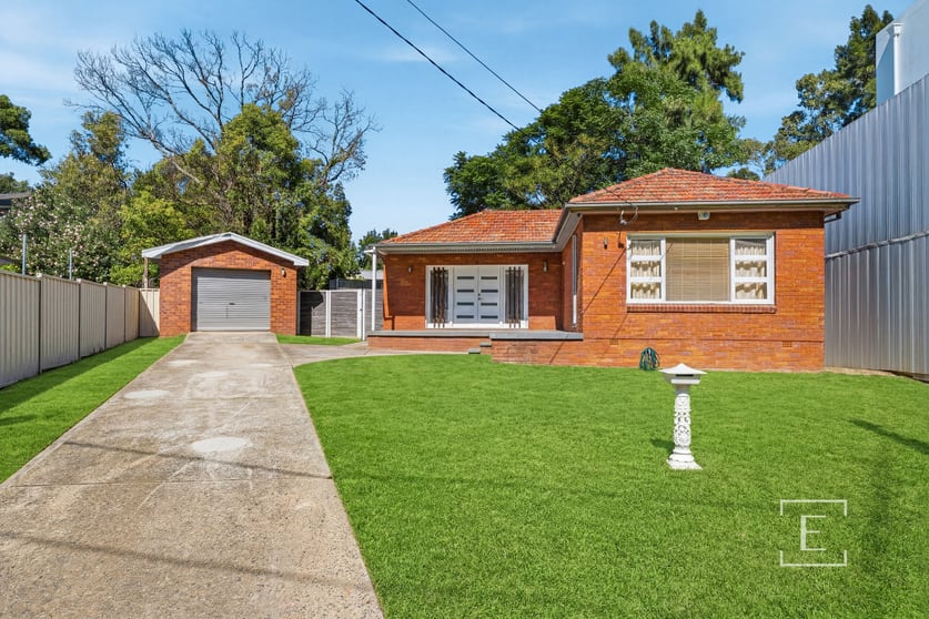 Click to view all images 5 Wayman Place Merrylands NSW 2160 - Image 2