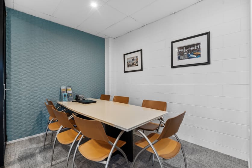 Click to view all images 8 Pacific Avenue Miami QLD 4220 - Image 3
