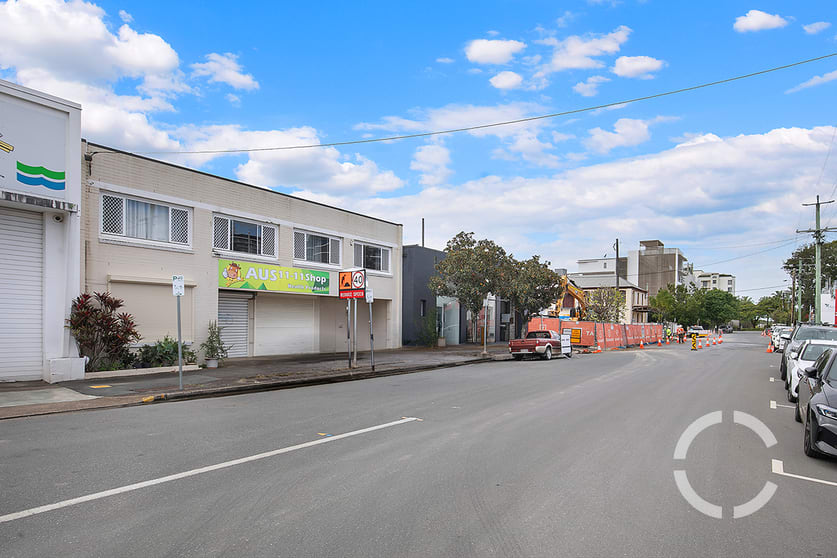 Click to view all images 4 Maud Street Newstead QLD 4006 - Image 2