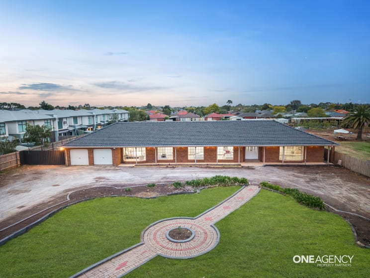 Click to view all images 613 Tarneit Road Hoppers Crossing VIC 3029 - Image 3