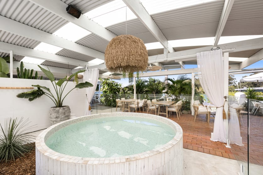 Click to view all images 209 Brisbane Road, Mooloolaba QLD 4557 - Image 1