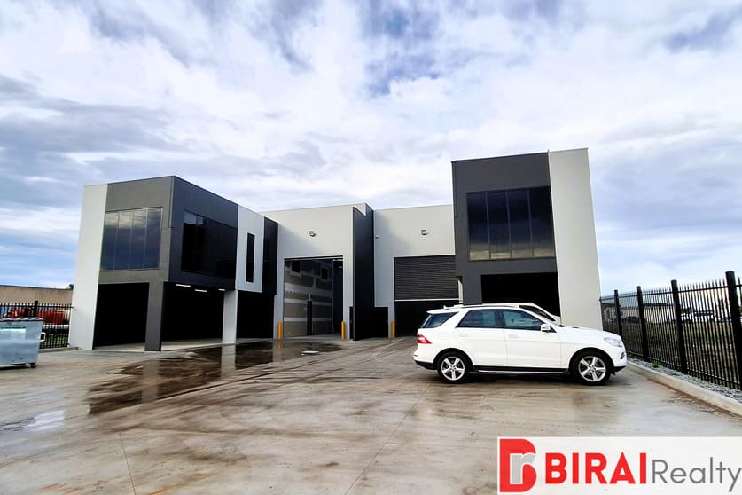 Click to view all images 9 Boxwood Court Epping VIC 3076 - Image 2