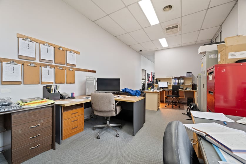 Click to view all images 10/429 Wilson Street Albury NSW 2640 - Image 3