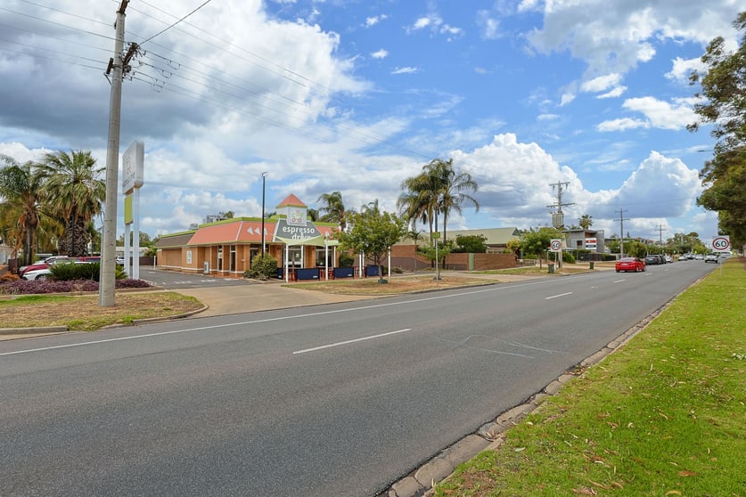 218-220 Deakin Avenue Mildura VIC 3500 - Image 3