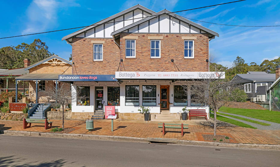 Click to view all images 37 Railway Avenue Bundanoon NSW 2578 - Image 1