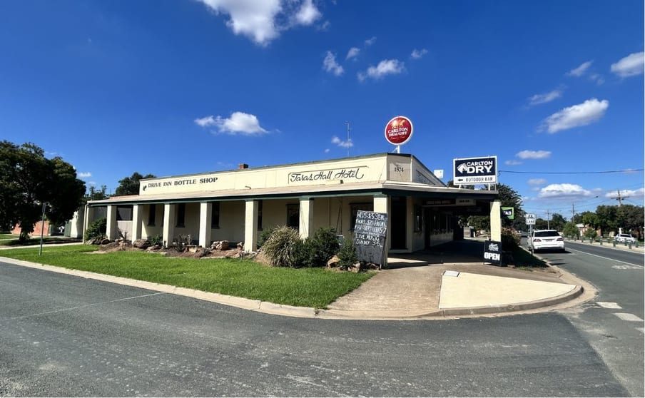 Click to view all images 130 Pakenham Street Echuca VIC 3564 - Image 1