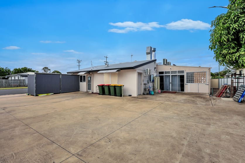 27 Elliott Heads Road Kepnock QLD 4670 - Image 2