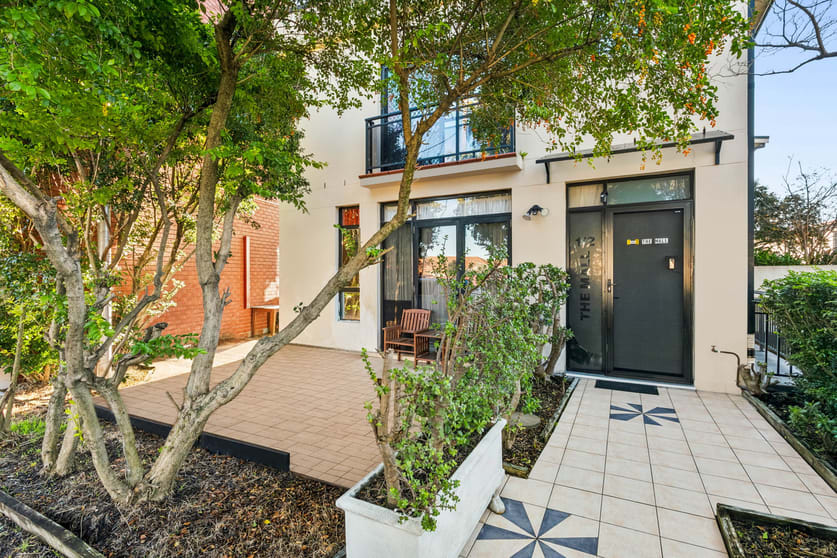 Click to view all images 1/2 The Mall South Hurstville NSW 2221 - Image 1