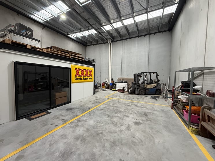 Click to view all images Unit 4, 9 Industrial Circuit Cranbourne West VIC 3977 - Image 2