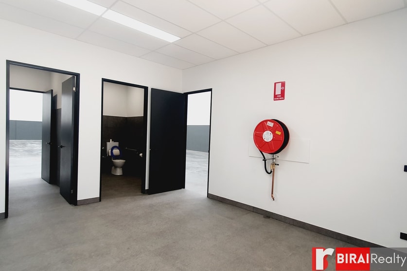 Click to view all images B/79 Patch Circuit Laverton North VIC 3026 - Image 3