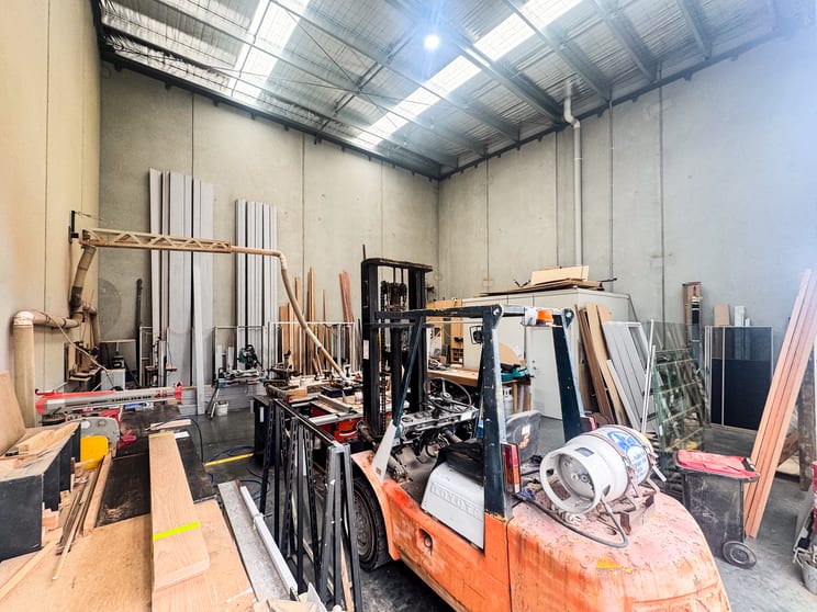 12/37 Industrial Circuit Cranbourne West VIC 3977 - Image 4