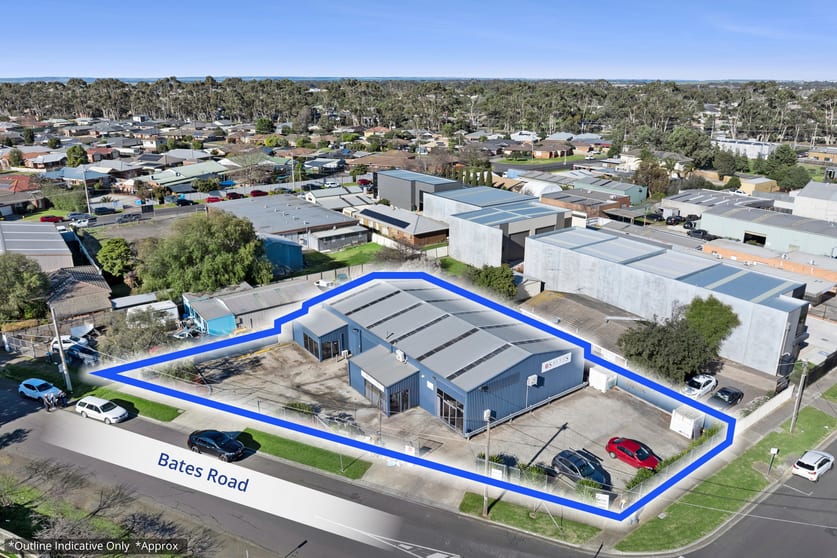 Click to view all images 2-6 Bates Road Lara VIC 3212 - Image 2