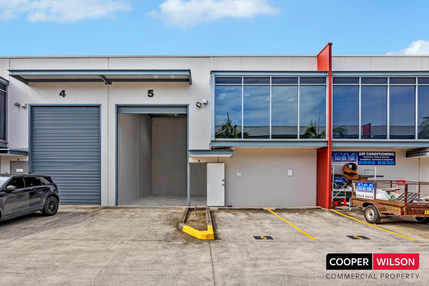 Click to view all images 5/70-72 Captain Cook Drive Caringbah NSW 2229 - Image 1