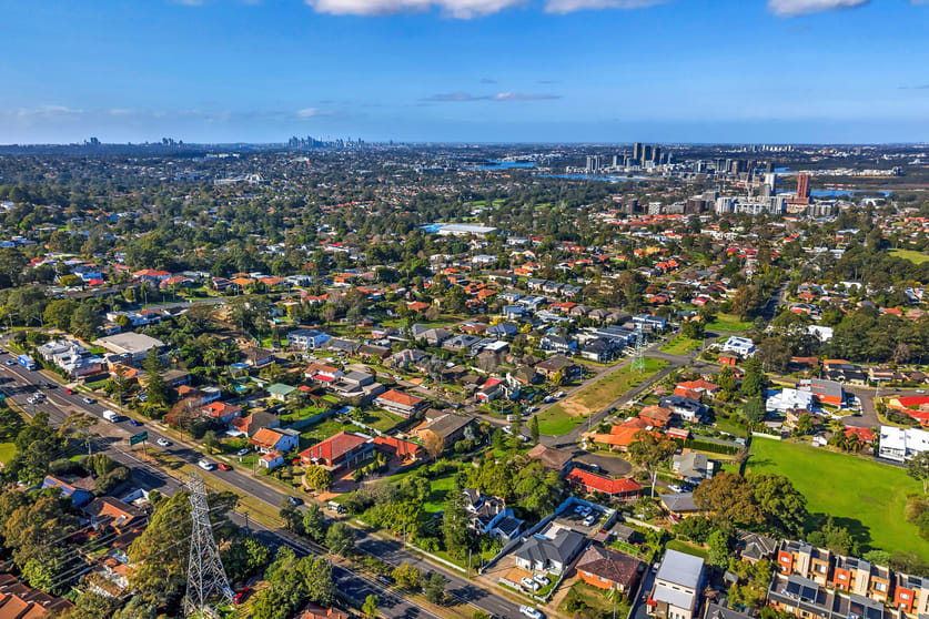 Click to view all images 18 Stewart Street Ermington NSW 2115 - Image 2