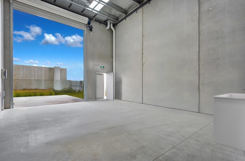 Click to view all images 5 Tussock Place Pakenham VIC 3810 - Image 3