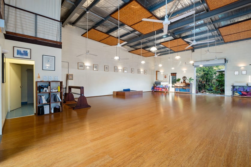 Click to view all images 11/10 Caryota Court Coconut Grove NT 0810 - Image 3