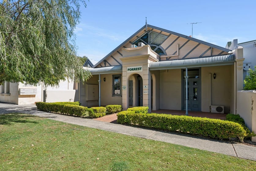Click to view all images 86 Forrest Street Cottesloe WA 6011 - Image 1