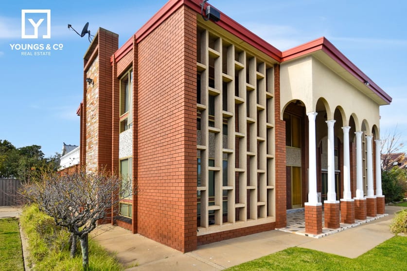 Click to view all images 158 Nixon Street Shepparton VIC 3630 - Image 3