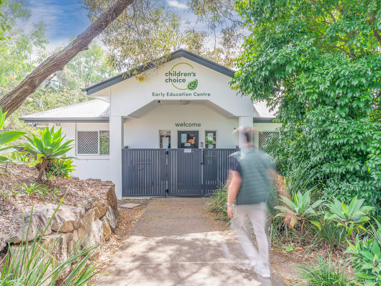 Click to view all images 298-328 Bayliss Road Heritage Park QLD 4118 - Image 3
