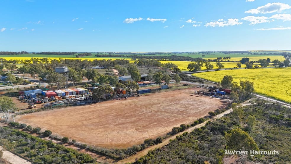 Click to view all images 20 Yulgering Road Calingiri WA 6569 - Image 3