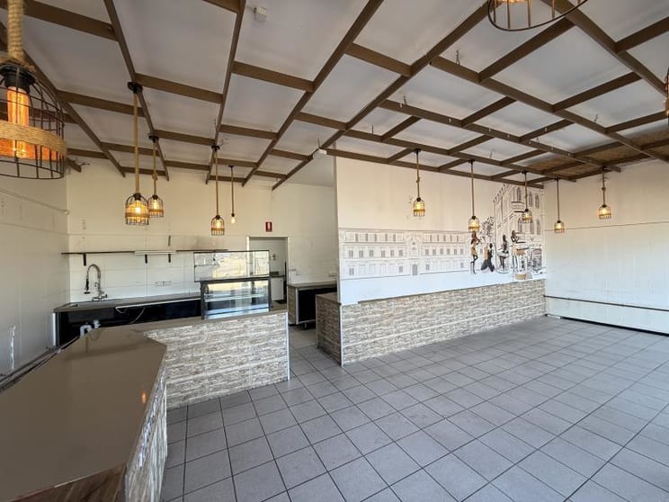 Click to view all images Unit 16/8-12 Deadman Road Moorebank NSW 2170 - Image 3