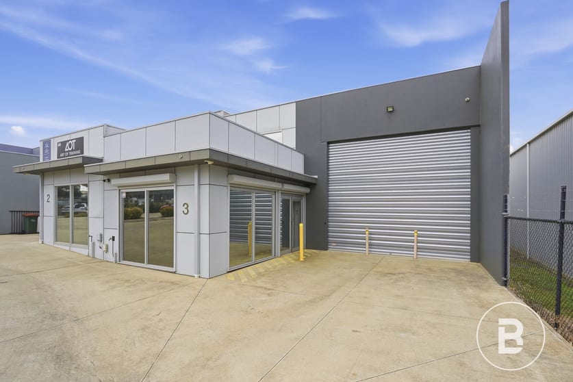 Click to view all images 3/9 Kennedy Place Maddingley VIC 3340 - Image 2