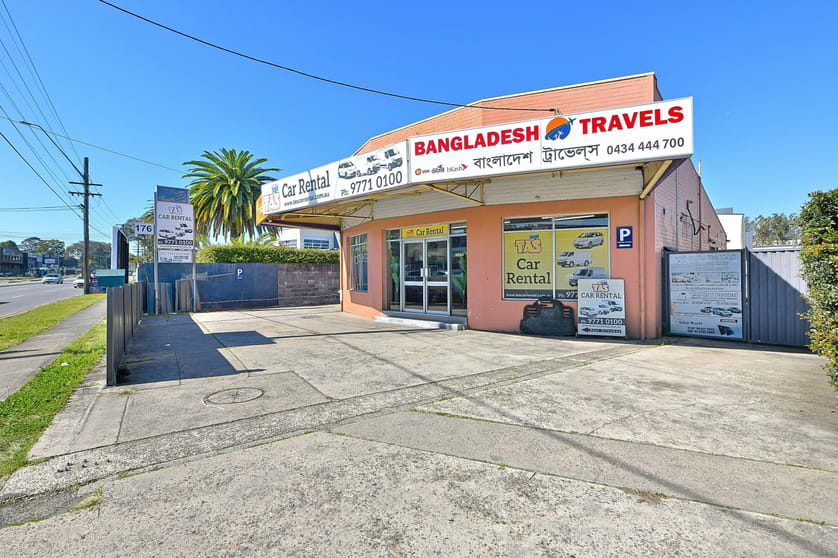 Click to view all images 176 Milperra Road Revesby NSW 2212 - Image 2