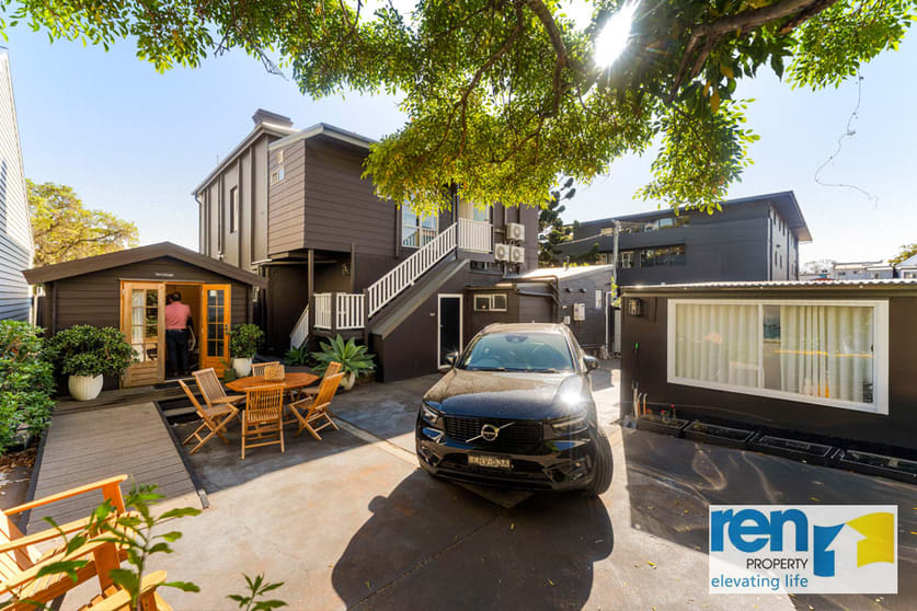 Click to view all images 29 Donald Street Hamilton NSW 2303 - Image 2