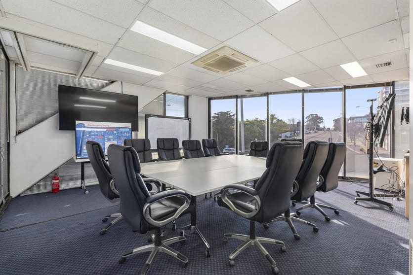 Click to view all images 381 Tooronga Road Hawthorn East VIC 3123 - Image 5