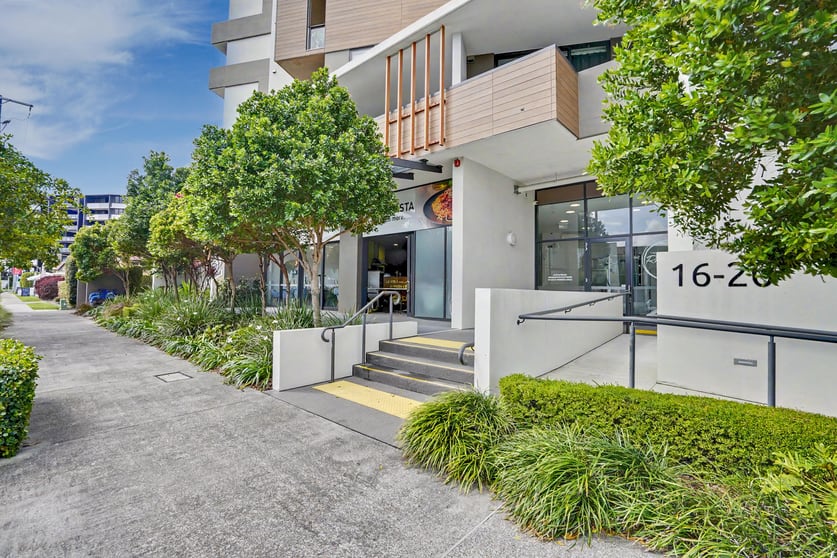 Click to view all images 1/16-20 Beach Road Maroochydore QLD 4558 - Image 2