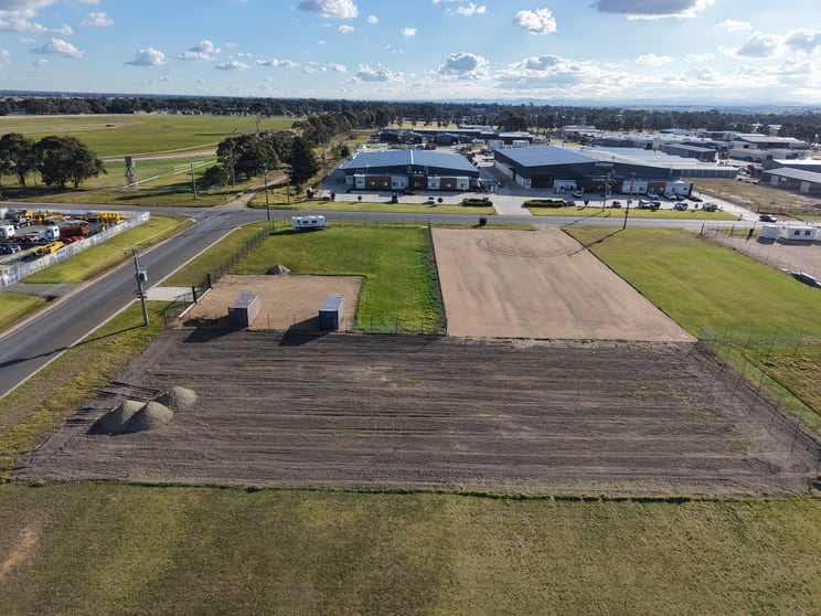 98 Holloway Street Bairnsdale VIC 3875 - Image 1