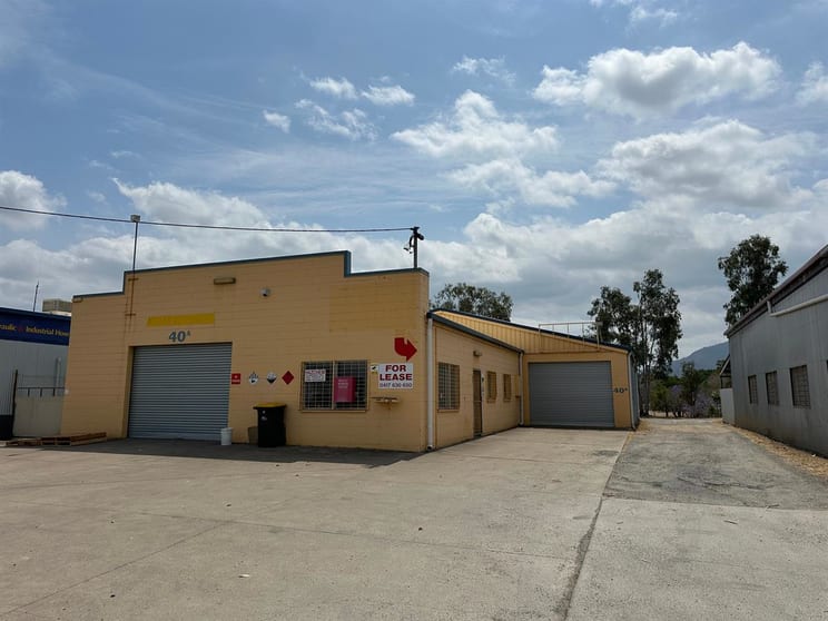 Click to view all images 40 Knight Street Park Avenue QLD 4701 - Image 1