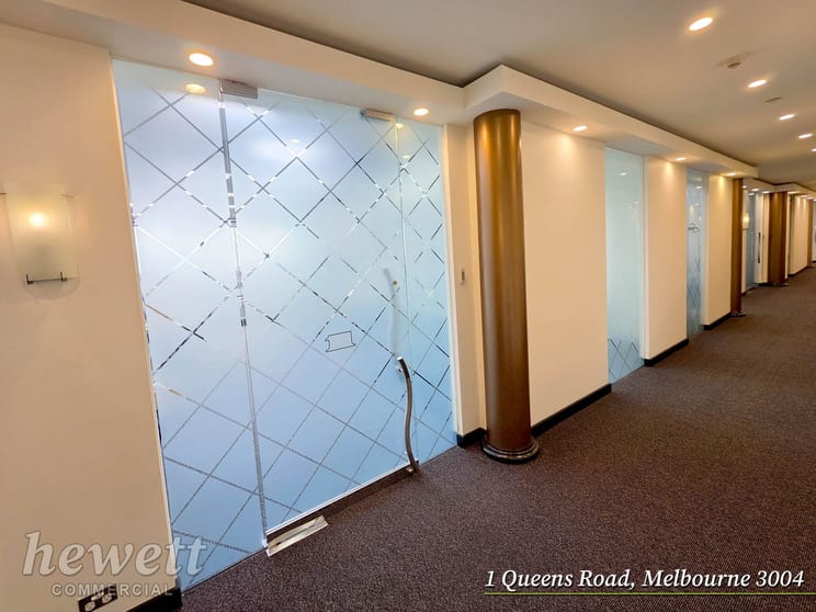 Click to view all images 1404/1 Queens Road Melbourne VIC 3000 - Image 3