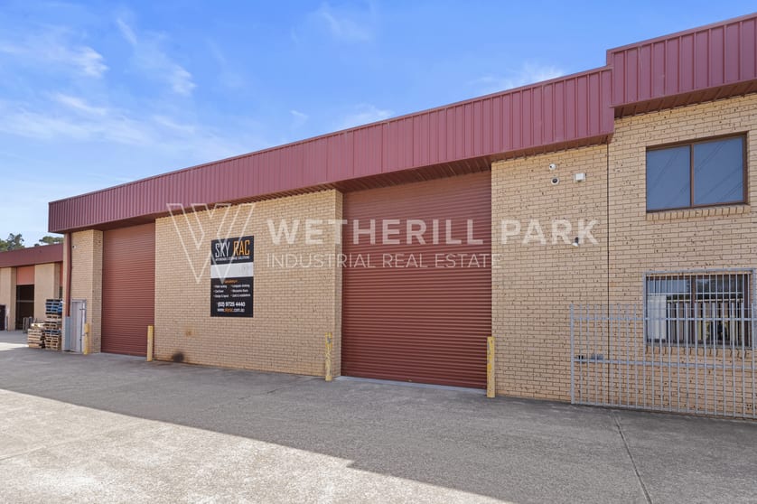 Click to view all images Smithfield NSW 2164 - Image 1