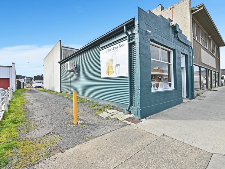 Click to view all images 22 Burnett Street New Norfolk TAS 7140 - Image 1