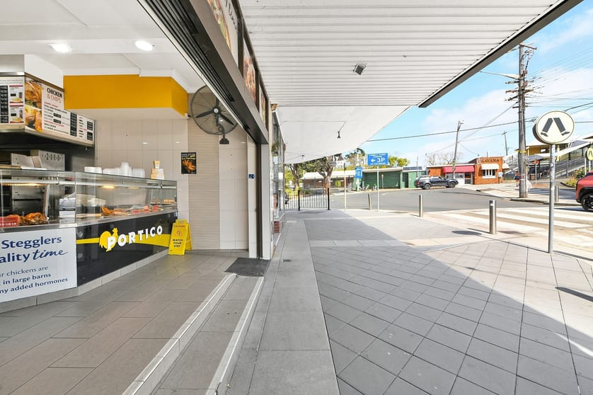 Click to view all images 4 Penshurst Street Penshurst NSW 2222 - Image 3
