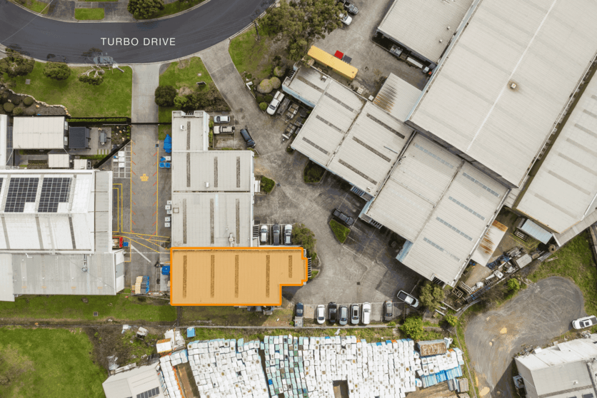 Click to view all images 5/13 Turbo Drive Bayswater North VIC 3153 - Image 2