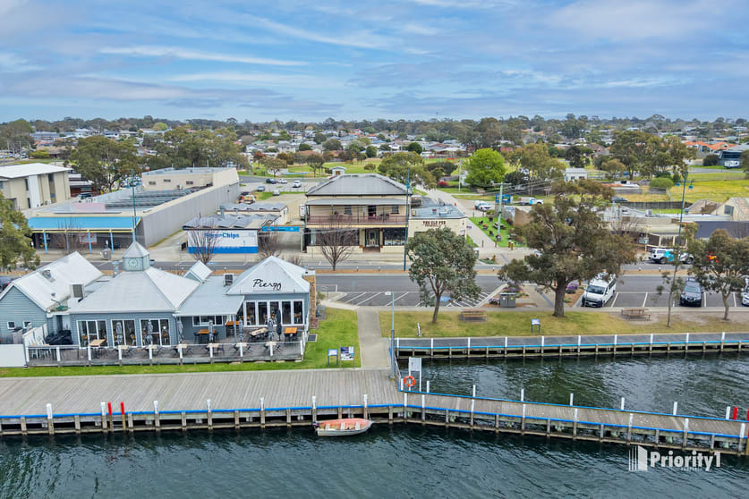 Click to view all images 73-75 Esplanade Esplanade Paynesville VIC 3880 - Image 2
