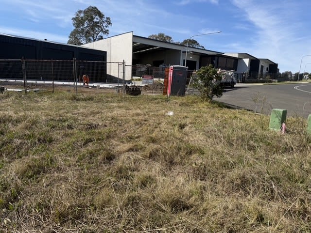 Click to view all images 5 Indigo Loop Yallah NSW 2530 - Image 3