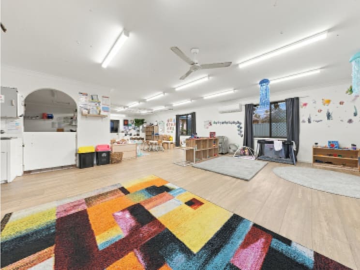 Click to view all images 89 Benjamin Lee Drive Raymond Terrace NSW 2324 - Image 3