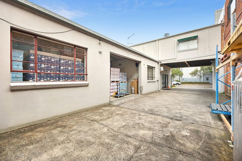 Click to view all images Brookvale NSW 2100 - Image 2