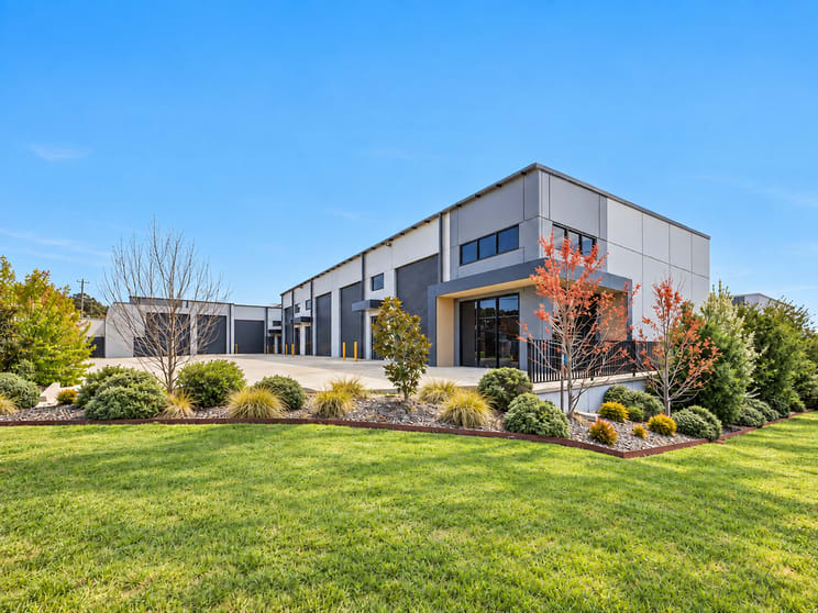 7/31 Corporation Avenue Robin Hill NSW 2795 - Image 1