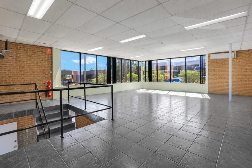 Click to view all images 1/47 Prince William Drive Seven Hills NSW 2147 - Image 3