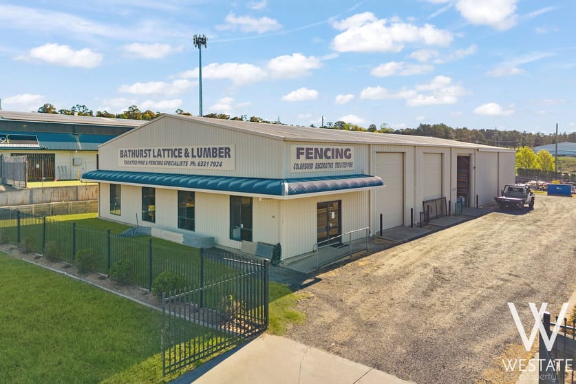 Click to view all images 19 Bradwardine Road Robin Hill NSW 2795 - Image 1