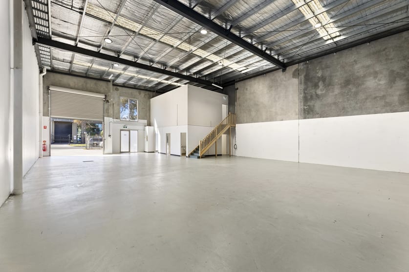 Click to view all images Unit 1/15 Bentley Street Williamstown North VIC 3016 - Image 4