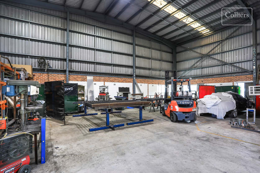 Click to view all images Unit 2/245-247 Berkeley Road Unanderra NSW 2526 - Image 3