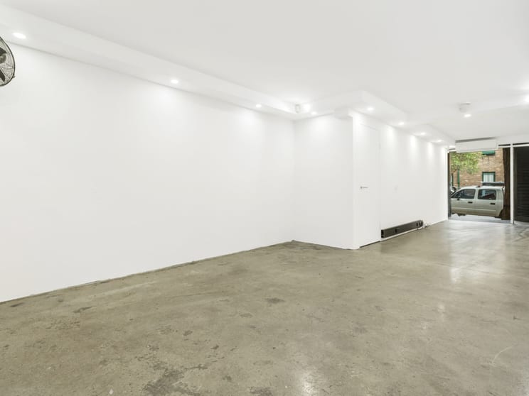 Click to view all images 2/238 Palmer Street Darlinghurst NSW 2010 - Image 2