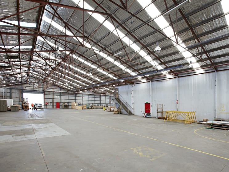 Click to view all images 7 Raleigh Street Spotswood VIC 3015 - Image 2