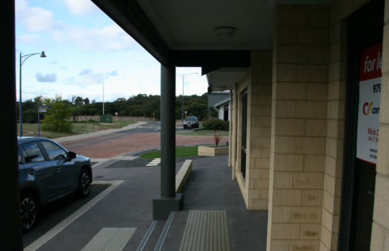 Click to view all images Unit 1/15 Broadway, Pelican Point Bunbury WA 6230 - Image 3