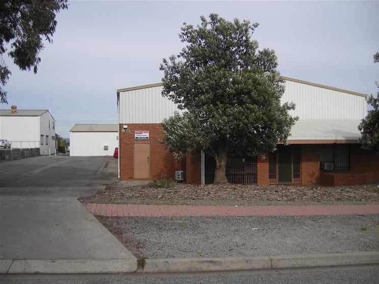 Click to view all images Workshop 1 Unit 2, 10 Dorset Street Lonsdale SA 5160 - Image 1